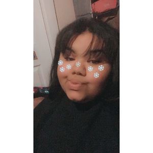 Meet your Posher, Andreya